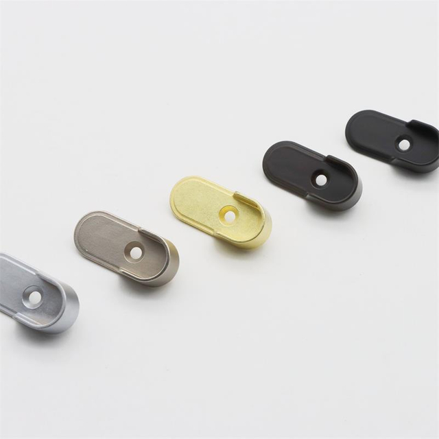 Sockets d'extrémité du tube de placard ovale 30x15 mm avec broches de 5 mm
