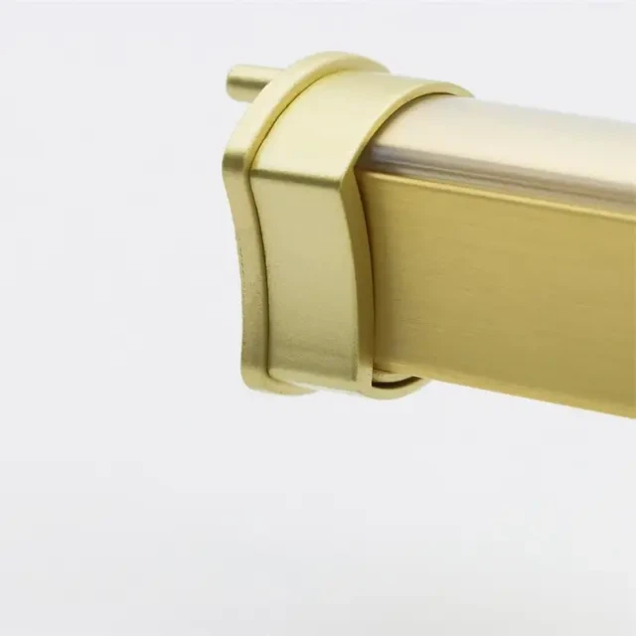 Comment installer les supports de garde-robe pour qu'ils restent en sécurité ?